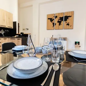 https://apt-ermes.italymilanhotels.net